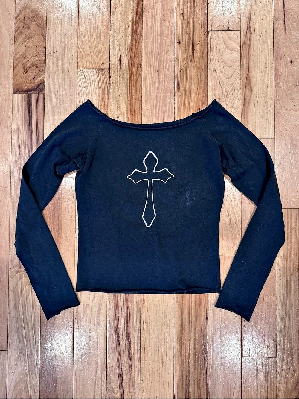 Brandy Melville Cross Graphic Off The Shoulder Long Sleeve Top in Black